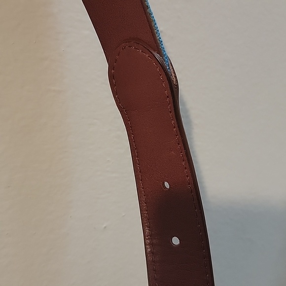 Tucker Blair needlepoint leather blue and red hearts size 34 heart knit - Picture 7 of 8